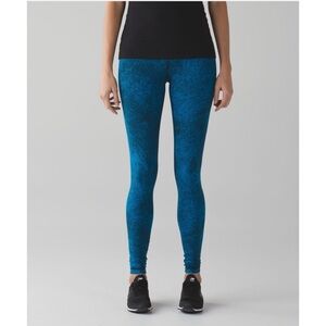 Lululemon Women's Shocking Blue Wunder Under Pant lll Luon Spray Legging